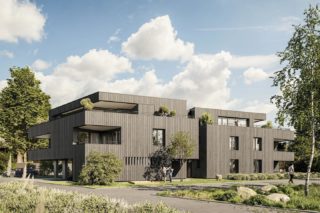 Wohnanlage Ofenstraße, Gaißau. Eingebettet in die Naturlandschaft des Rheindeltas entsteht eine Kleinwohnanlage mit wenigen Einheiten. Der gegliederte Neubau fügt sich harmonisch in die Umgebung. Die stilvolle Holzfassade, große Fensteröffnungen und durchdachte Grundrisse sorgen für behagliche Wohnatmosphäre und hohen Komfort.